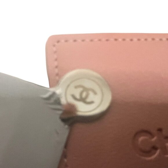 ⚡️CHANEL Beauty Pocket Mirror & Leather Card Holder NIB⚡️ - Picture 4 of 10